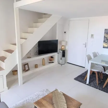 Apartman R.d.v. Duplex Center *