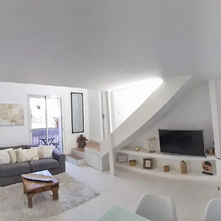 R.d.v. Duplex Center Apartmán *